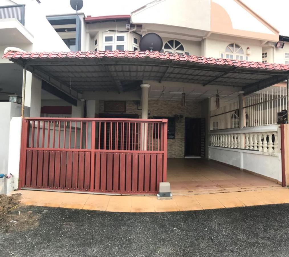 Lepak-Lepak Homestay @Alor Akar Kuantan Exterior photo
